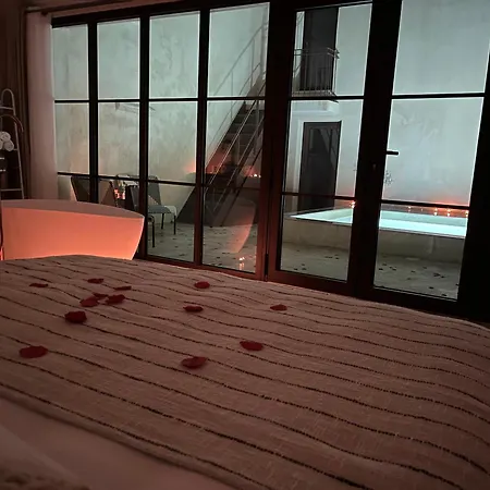 Pool בית נופש